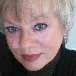 Meet your Posher, Mary ellen