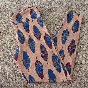 TC feather leggings