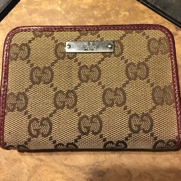 ⚡️SALE⚡️Gucci Authentic Wallet