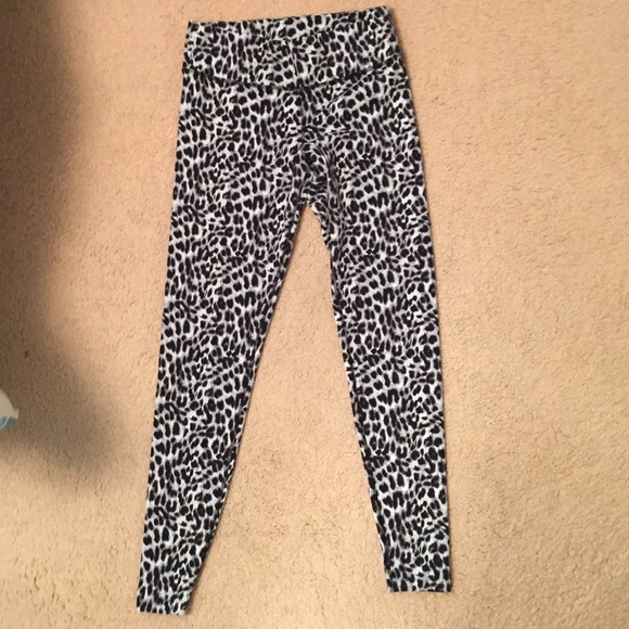 PINK Yoga Leggings