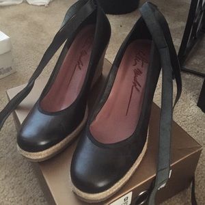 Steve Madden Signature CIRQUE wedge espadrille sz8