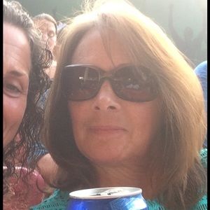 Meet your Posher, Sandra