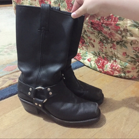 💘Mid Frye Harness Boots