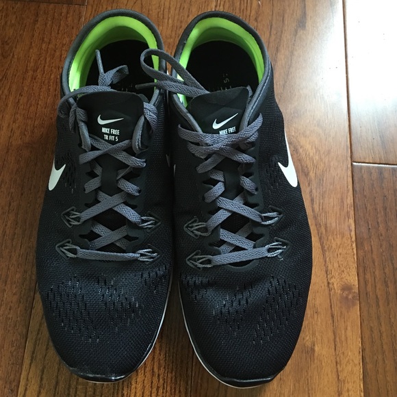 Great Condition NIKE sneakers.