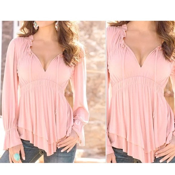 The Alyssa Milano chiffon top - Picture 2 of 4