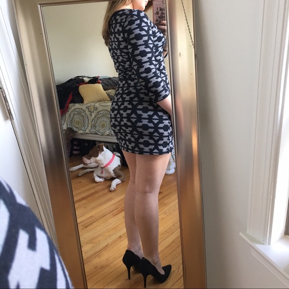 Thin Sweater Dress - Picture 2 of 3