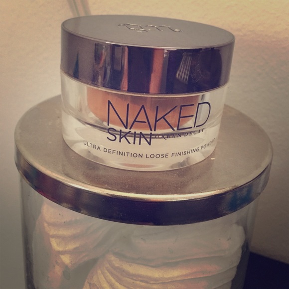 Urban Decay loose powder