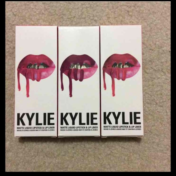 🚫SOLD🚫Kylie Lip Kits