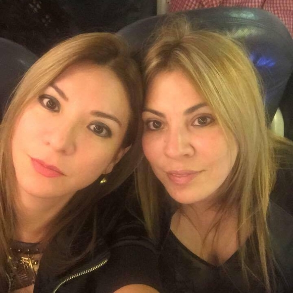 Meet your Posher, Alma