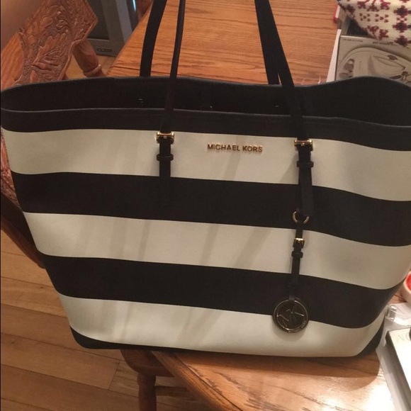 Large Michael Kors Stripped Tote