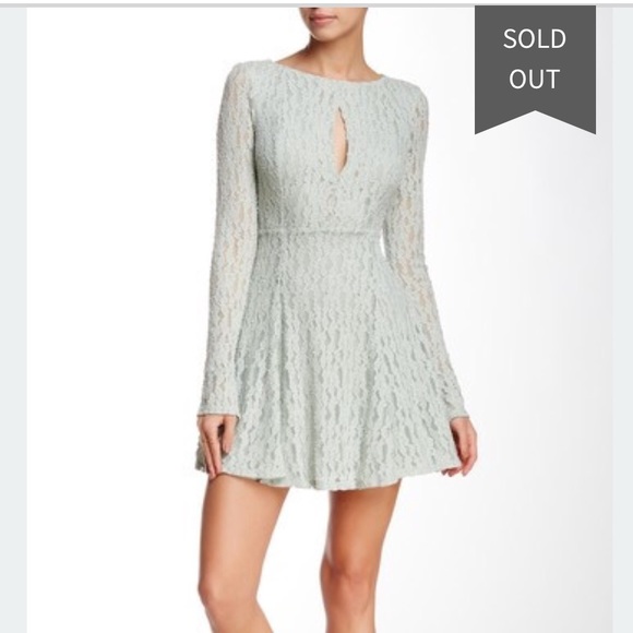 Free people mini bell sleeve dress.  XS mint green - Picture 2 of 3