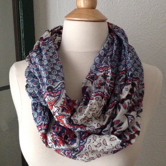 🙏Sold 🙏J.JILL SCARF