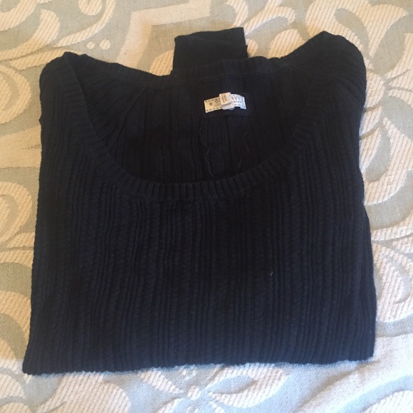 Old Navy black sweater