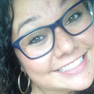 Meet your Posher, Alexandria