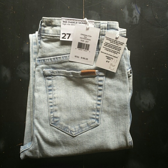 Joe's Jeans The Charlie Skinny in Nichelle