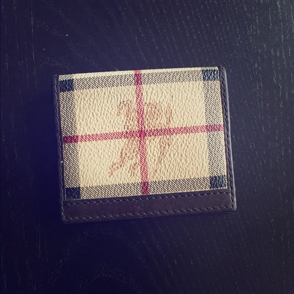 Burberry Haymaket Bi Fold Card Case Holder