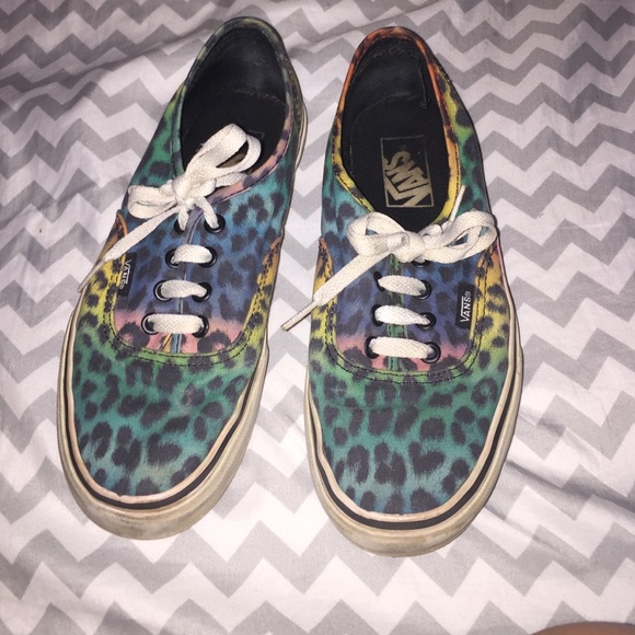 Vans - Picture 1 of 3