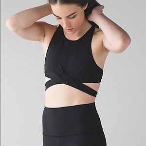 lululemon wanderlust limited edition. Black 6 NWT