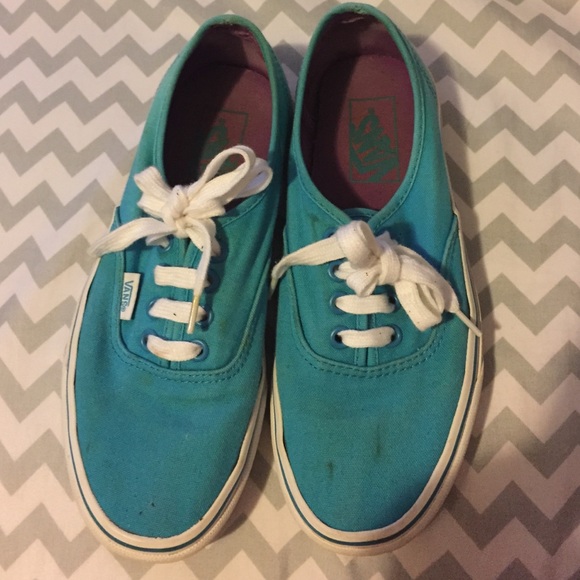 Vans - Picture 1 of 4