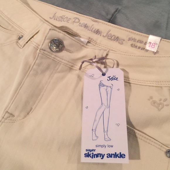 Justice Size 18 1/2 Super Skinny Ankle Jean.