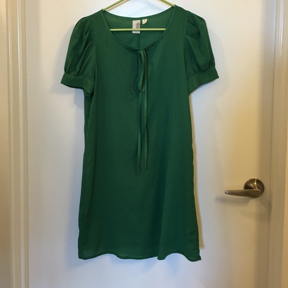 Francesca's Collections. Green silk dress