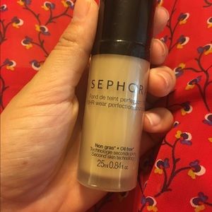 Sephora 10 HR Wear Perfection liquid Foundation