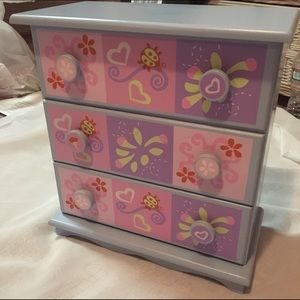 3 Drawer Shelf with Mirror