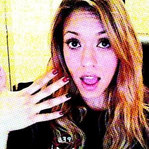 Meet your Posher, Lorraine