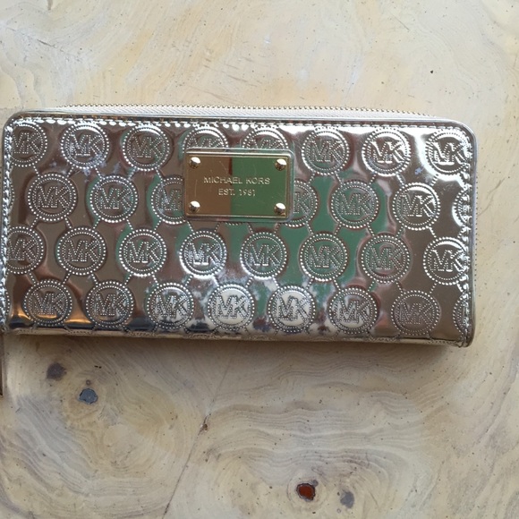 Michael Kors wallet