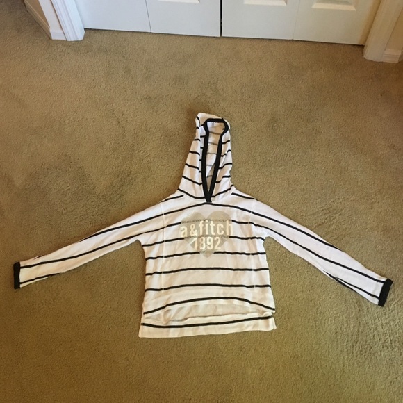Abercrombie kids sweatshirt never worn