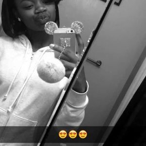 Meet your Posher, Tamia