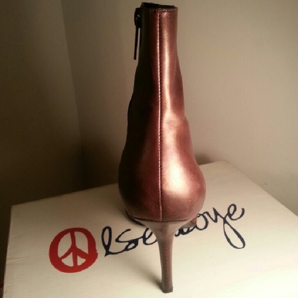 Boots - Picture 2 of 3