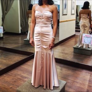 New, tags on, never worn