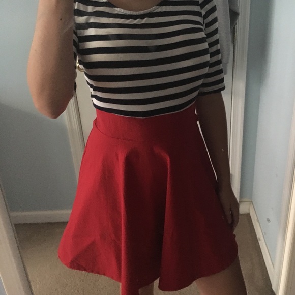 Dress - Picture 1 of 4