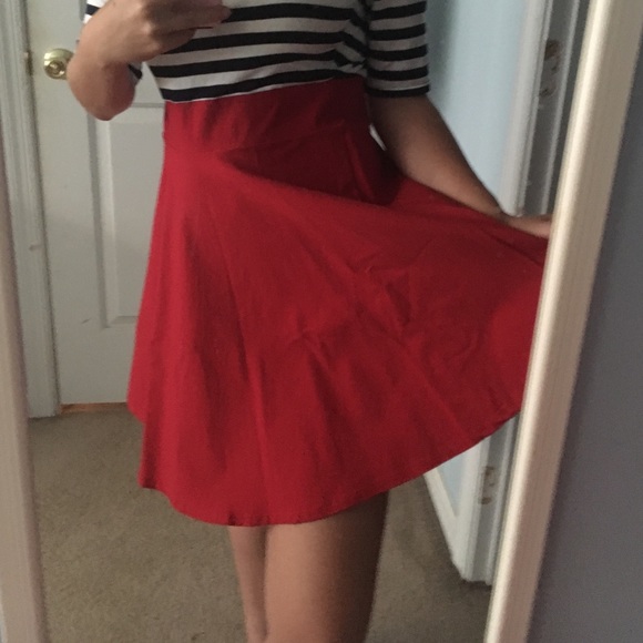 Dress - Picture 4 of 4