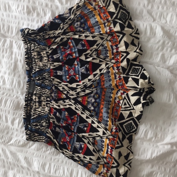 Shorts - Picture 3 of 3