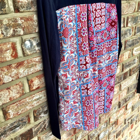 Chiffon Print Back Top in Navy - Picture 3 of 4