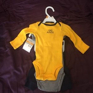 Newborn "I dig Auntie" onesies and pants