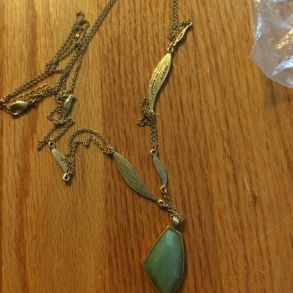 Large stone necklace plus matching earrings