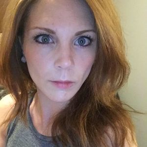 Meet your Posher, Dee