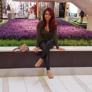 Meet your Posher, Cesia