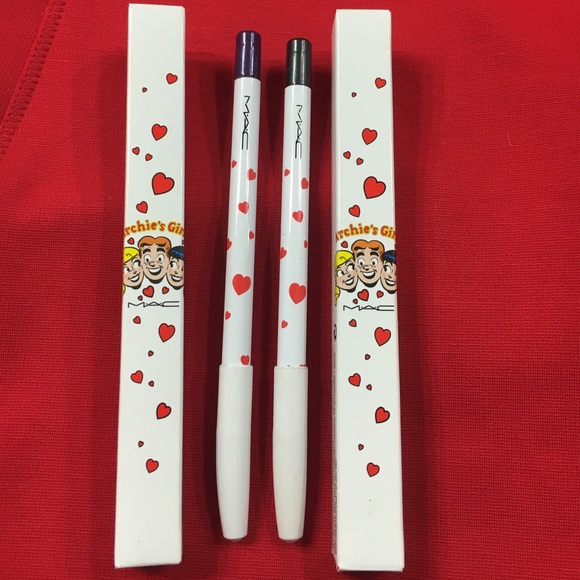 SOLD MAC Archies girls pearlglide eyeliners