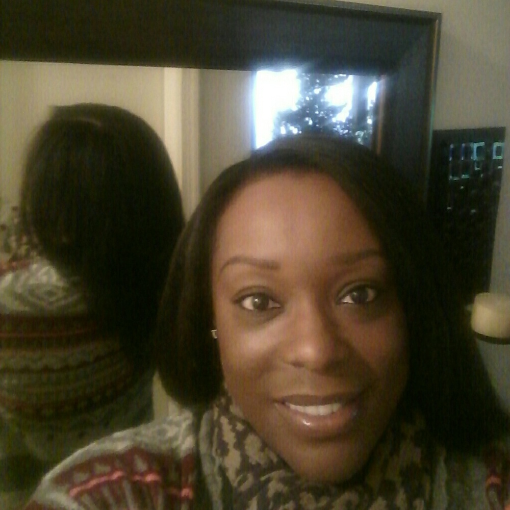 Meet your Posher, Nikia