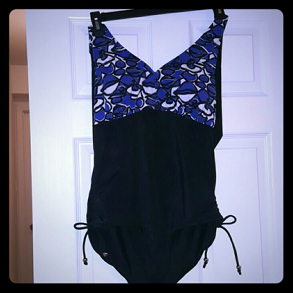 Bathing suit