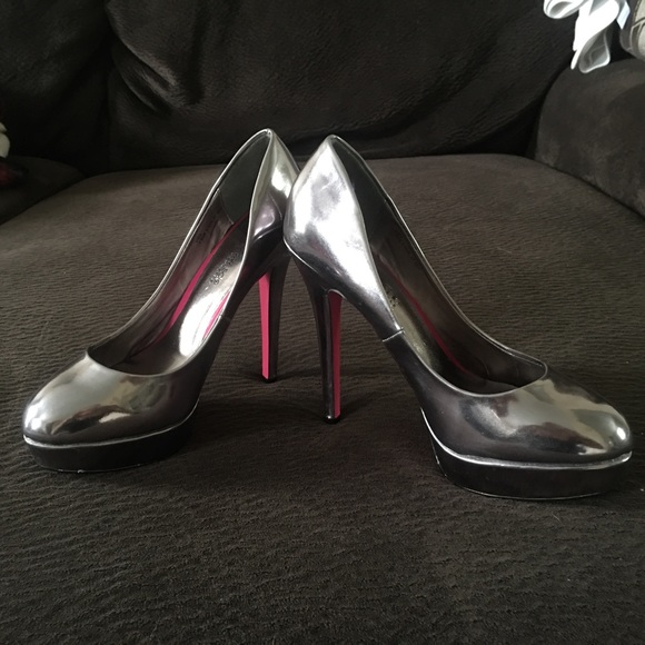 Signature Sole by ShoeDazzle
