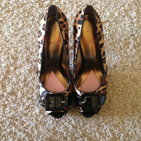 Price Slash: Paris Hilton Animal Hot Pink Pumps - Picture 3 of 4