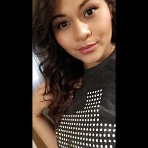 Meet your Posher, Celine