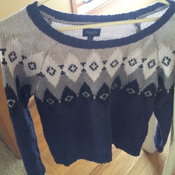 Winter sweater! Smoke free home on all my items!