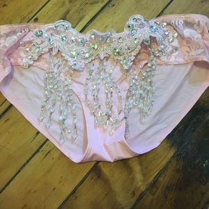 Electric laundry bottoms