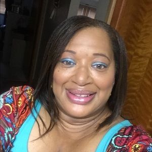 Meet your Posher, Felicia